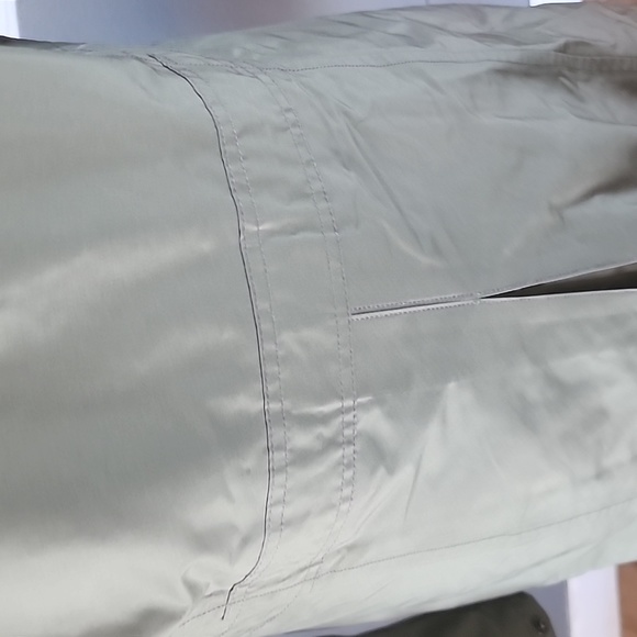 LL BEAN Women's jacket - Picture 10 of 16